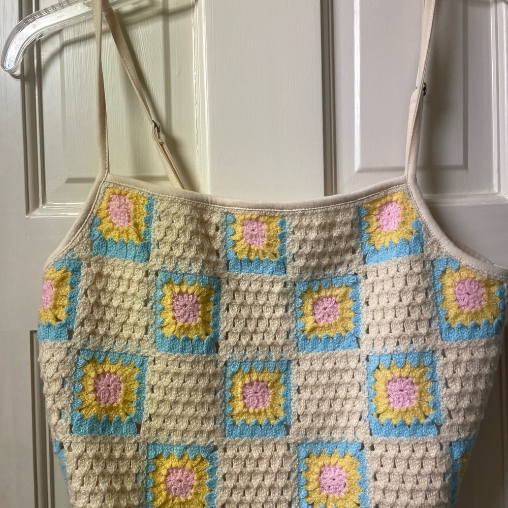 WILD FABLE crochet granny square summer tank top M - Picture 2 of 4